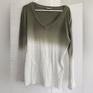 Women's Green & Cream Ombre top. Size Medium.